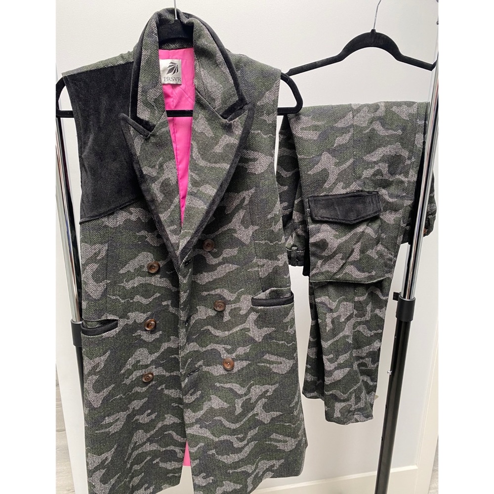 PRSVR Custom Black Camo Duster Vest & Pants